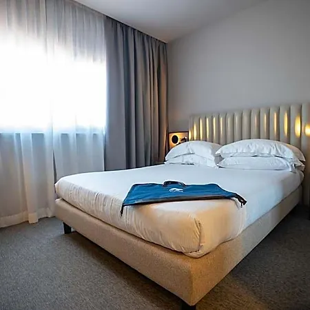 Bv Oly 4* Рим