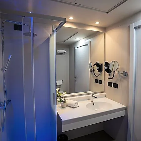 Отель Bv Oly 4*