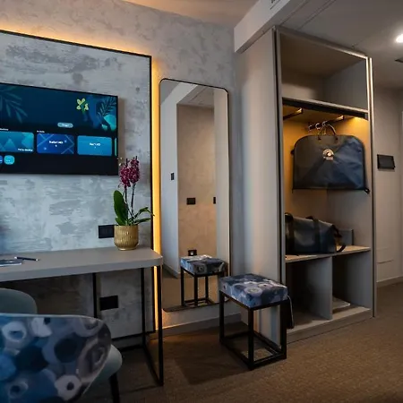 Hotel Bv Oly