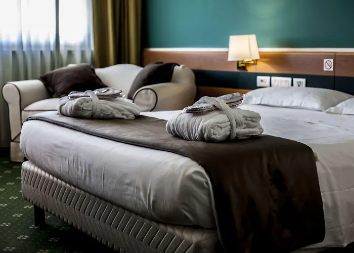 Bv Oly Hotel 4*