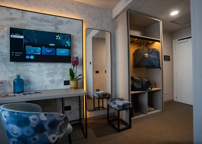 Bv Oly Hotel 4*
