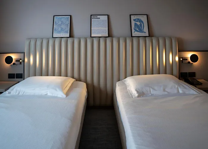 Bv Oly Hotel 4*